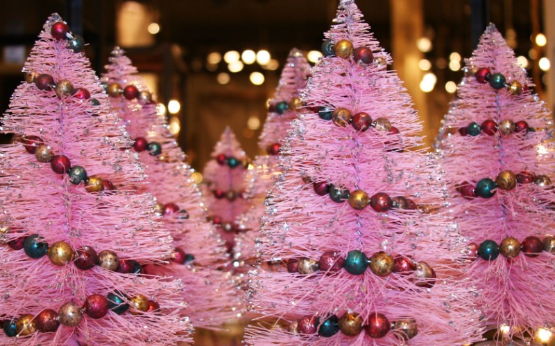 五彩圣誕樹壁紙 繽紛圣誕樹掛飾 Colorful Christmas Trees Christmas Trees Decoration Wallpaper壁紙 2007 繽紛圣誕樹裝飾掛件壁紙 2007 繽紛圣誕樹裝飾掛件圖片 2007 繽紛圣誕樹裝飾掛件素材 節(jié)日壁紙 節(jié)日圖庫 節(jié)日圖片素材桌面壁紙