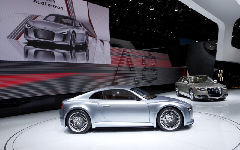奥迪Audi新款E Tron概念车 壁纸24壁纸 奥迪Audi新款E-壁纸 奥迪Audi新款E-图片 奥迪Audi新款E-素材 静物壁纸 静物图库 静物图片素材桌面壁纸