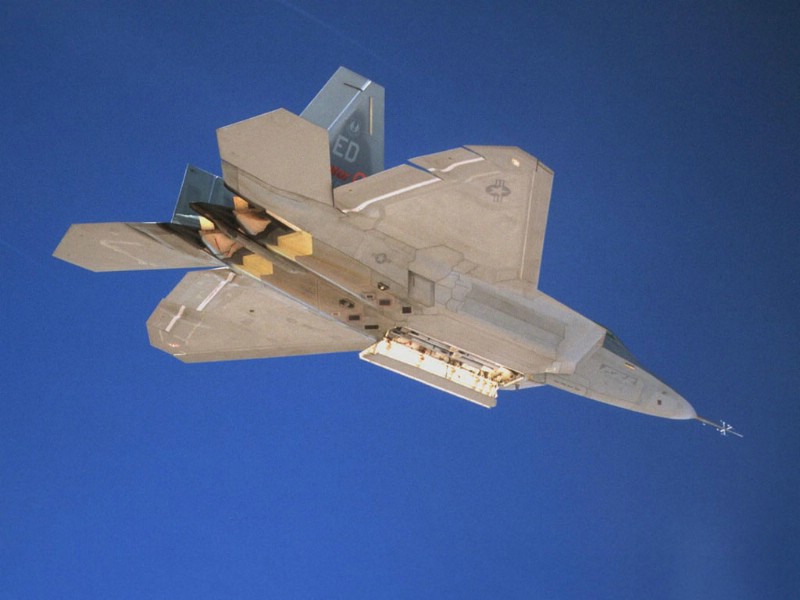 F 22 猛禽壁纸 F-22 “猛禽”壁纸 F-22 “猛禽”图片 F-22 “猛禽”素材 军事壁纸 军事图库 军事图片素材桌面壁纸