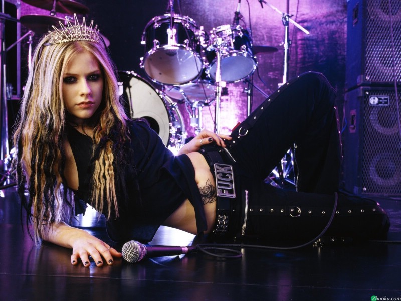 艾薇儿 Avril Lavigne 壁纸121壁纸 艾薇儿 Avril Lavigne壁纸 艾薇儿 Avril Lavigne图片 艾薇儿 Avril Lavigne素材 明星壁纸 明星图库 明星图片素材桌面壁纸