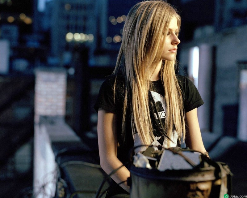 艾薇儿 Avril Lavigne 壁纸70壁纸 艾薇儿 Avril Lavigne壁纸 艾薇儿 Avril Lavigne图片 艾薇儿 Avril Lavigne素材 明星壁纸 明星图库 明星图片素材桌面壁纸