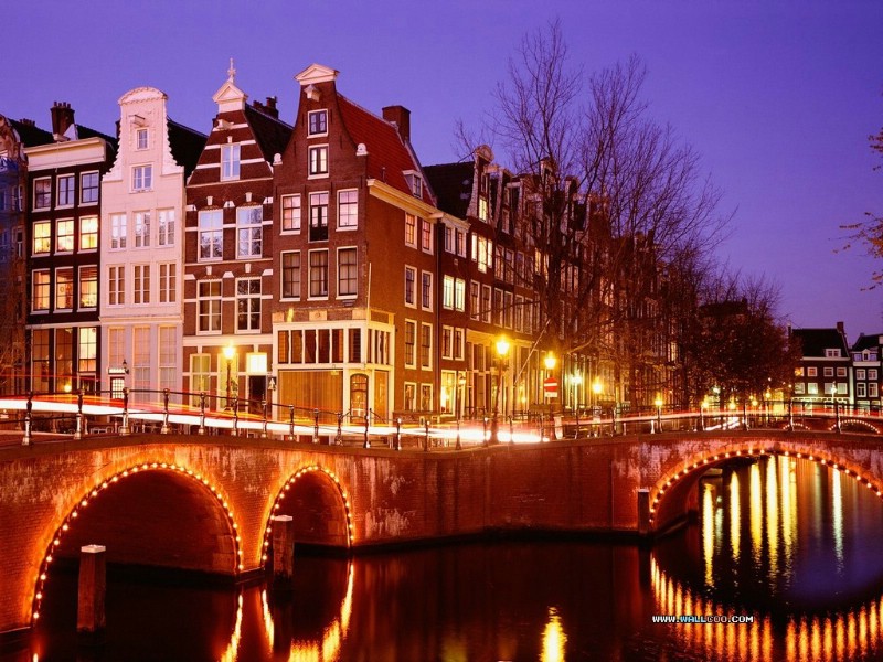  荷兰阿姆斯特丹夜景 City Lights Amsterdam Netherlands壁纸 世界都市夜景壁纸 世界都市夜景图片 世界都市夜景素材 人文壁纸 人文图库 人文图片素材桌面壁纸