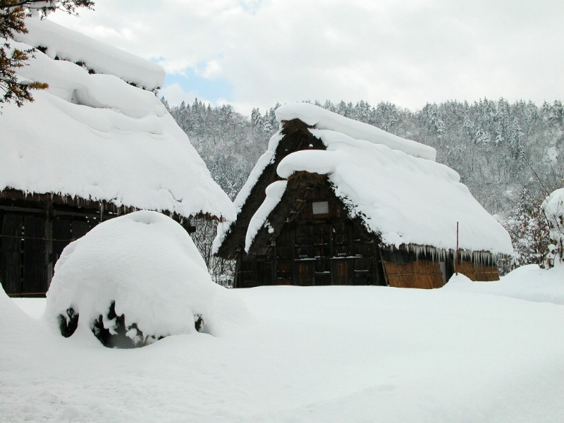 雪中小屋 壁纸2壁纸 雪中小屋壁纸 雪中小屋图片 雪中小屋素材 风景壁纸 风景图库 风景图片素材桌面壁纸