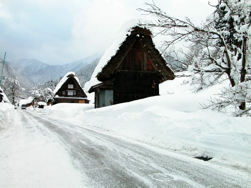 雪中小屋 壁纸6壁纸 雪中小屋壁纸 雪中小屋图片 雪中小屋素材 风景壁纸 风景图库 风景图片素材桌面壁纸