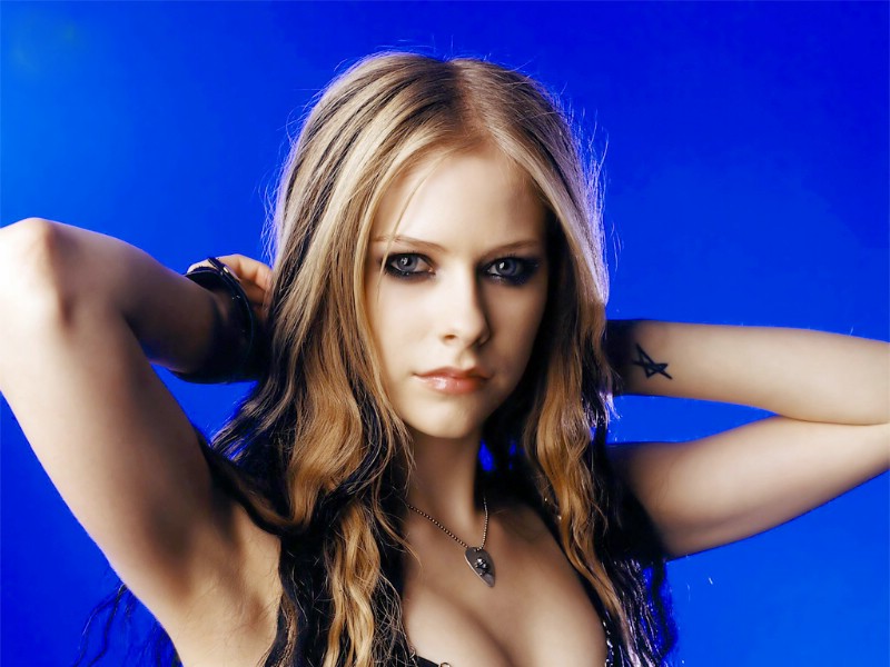 Avril Lavigne 壁纸8壁纸 Avril Lavigne壁纸 Avril Lavigne图片 Avril Lavigne素材 明星壁纸 明星图库 明星图片素材桌面壁纸